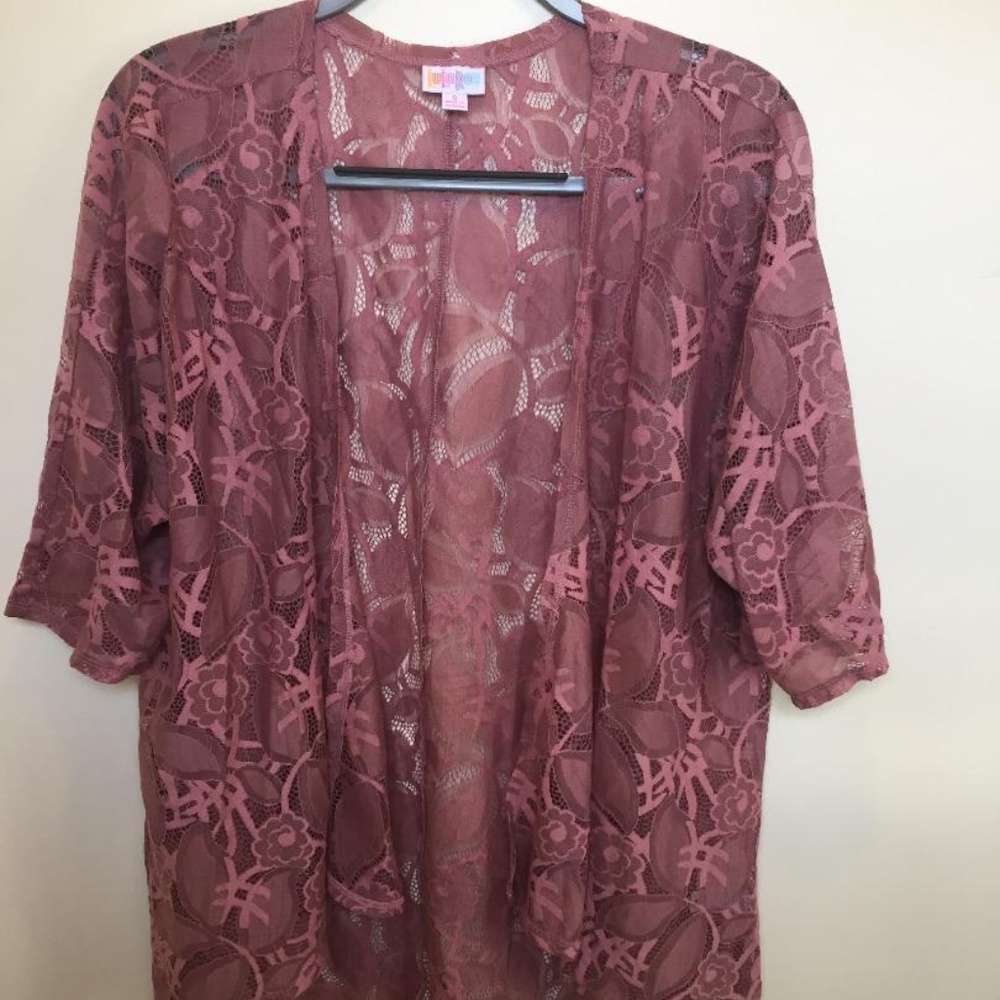 Dusty rose lace LulaRoe Lindsay Kimono
